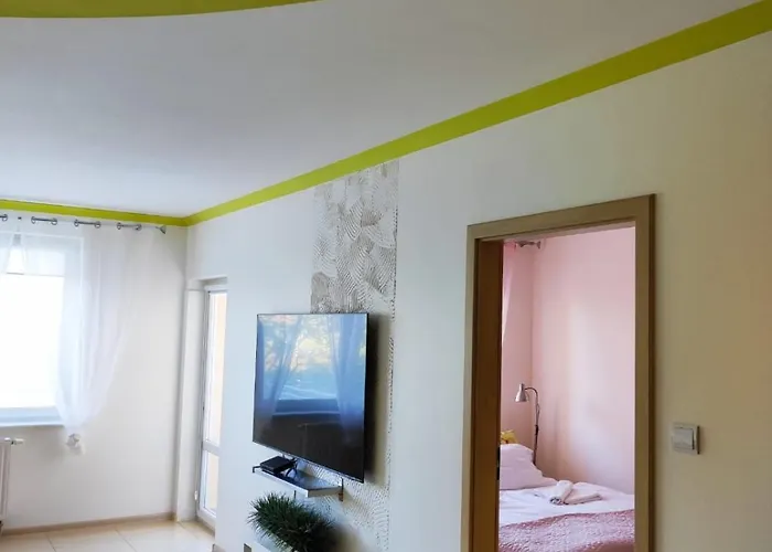 Mieszkanie Z Tarasem * Устка